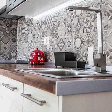 White House - Piro * San Miguel de Abona